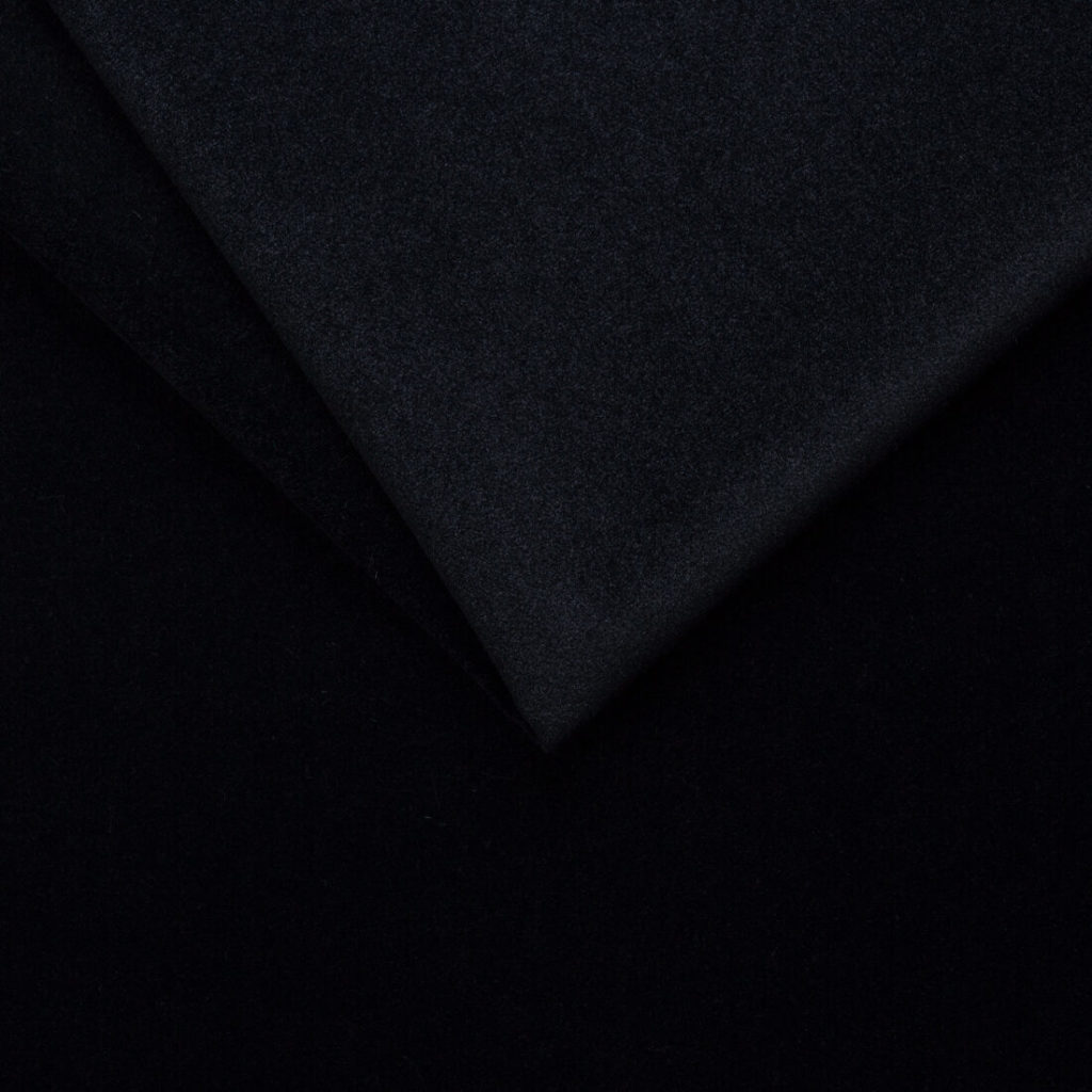 Royal Velvet 22 Black