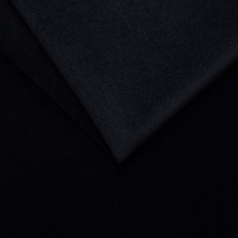 Royal Velvet 22 Black