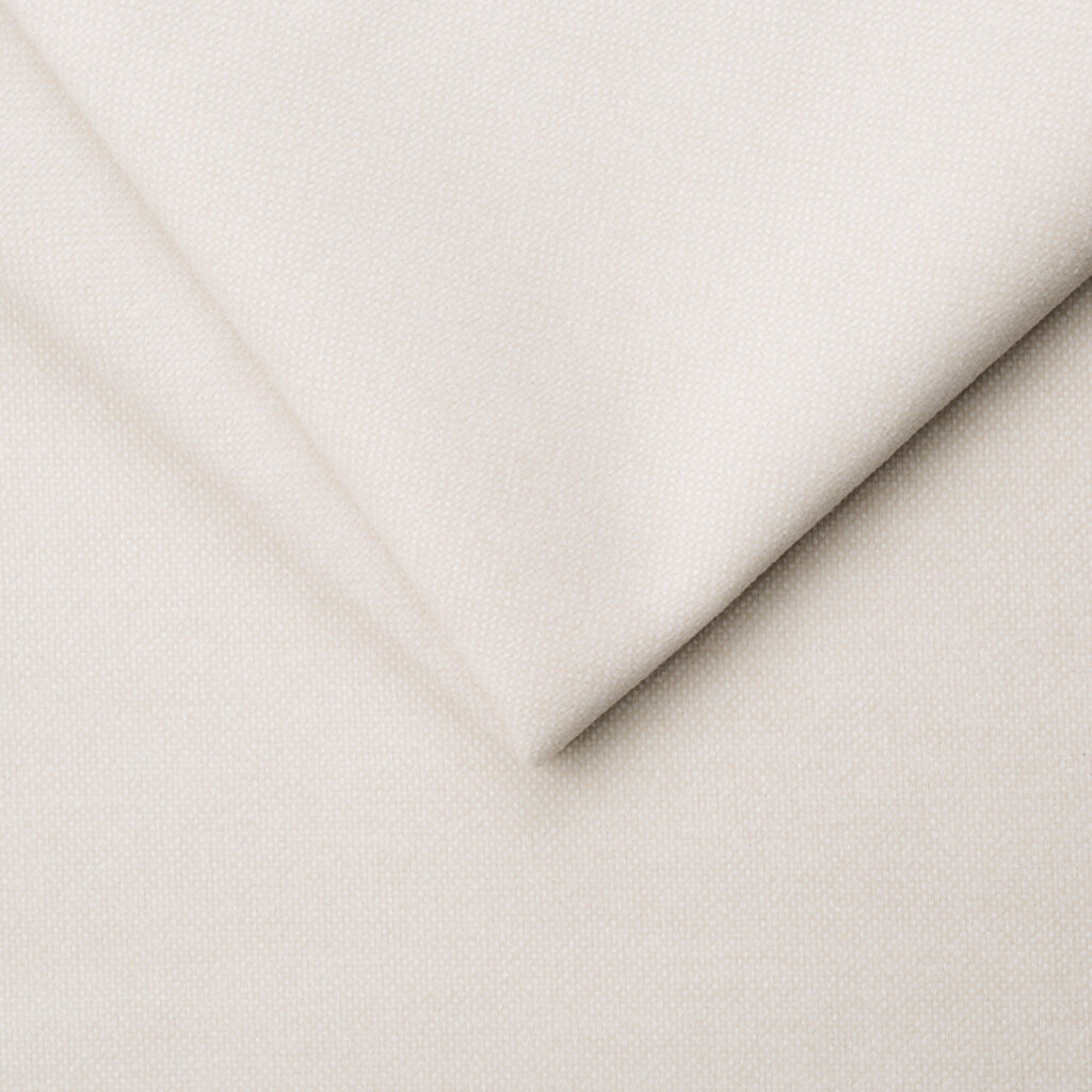 Mistral 01 Ivory
