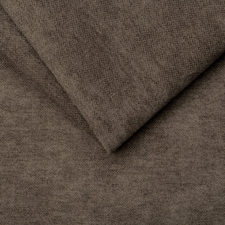 Mistral 06 Mink