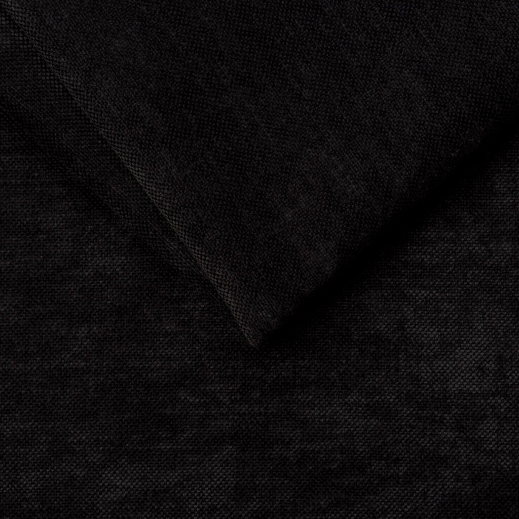 Mistral 22 Black